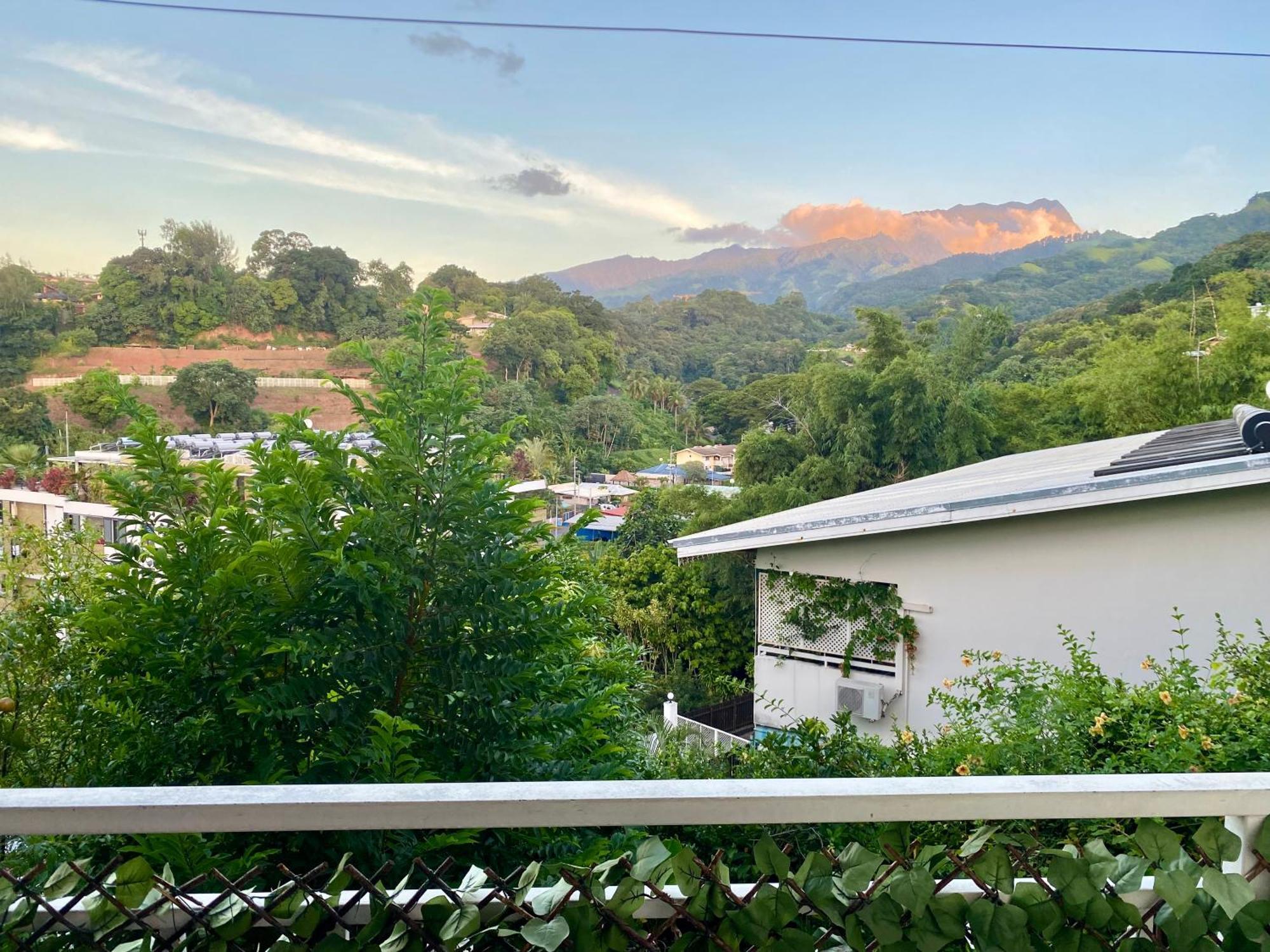 Heiata Lodge Papeete ปาเปเอเต ภายนอก รูปภาพ