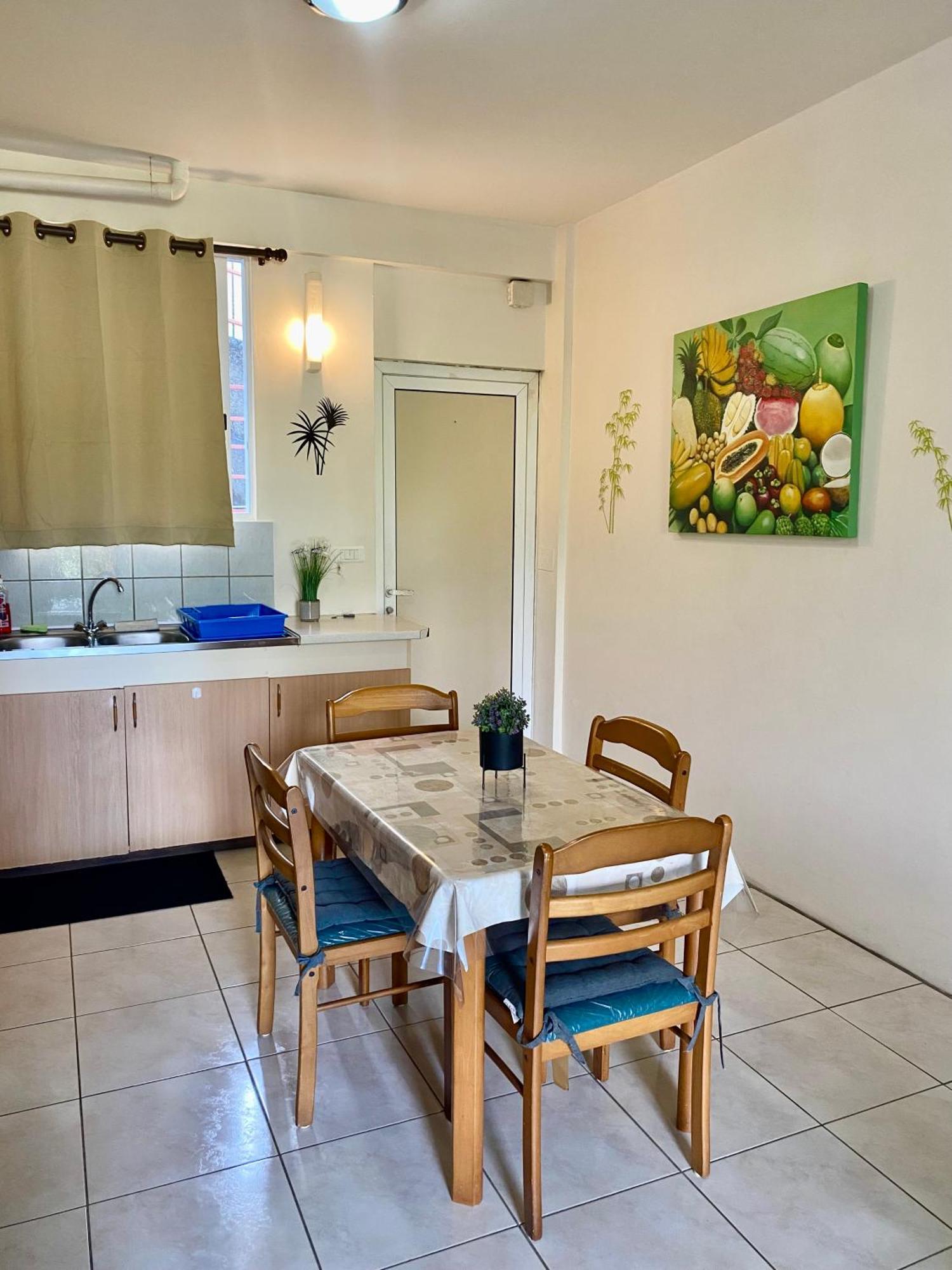 Heiata Lodge Papeete ปาเปเอเต ภายนอก รูปภาพ